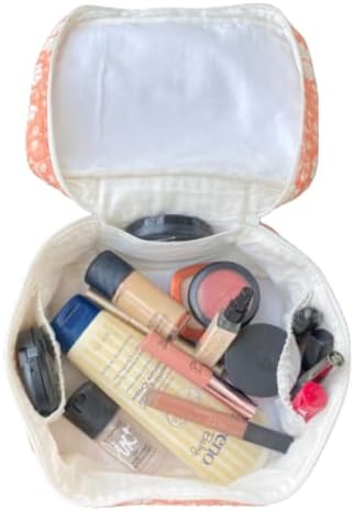 FashionZapp пътна чанта-органайзер за козметика за жени, скъпа преносима косметичка за тоалетни принадлежности или косметичка за грим, идва с преносима-удобна дръжка за носене и плоска преграда. (Цветен дизайн)